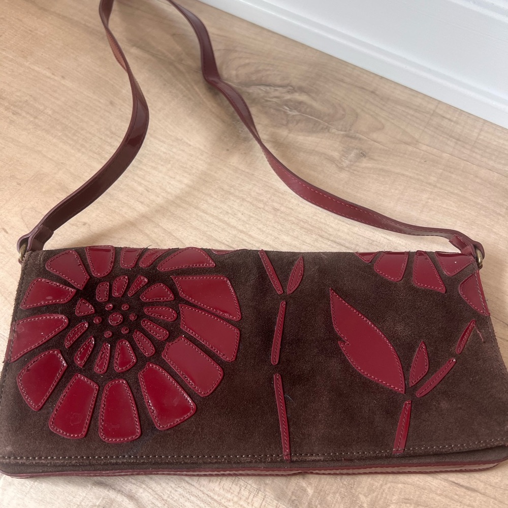 BCBGirls Brown and Red Shoulder Bag with Elegant Design